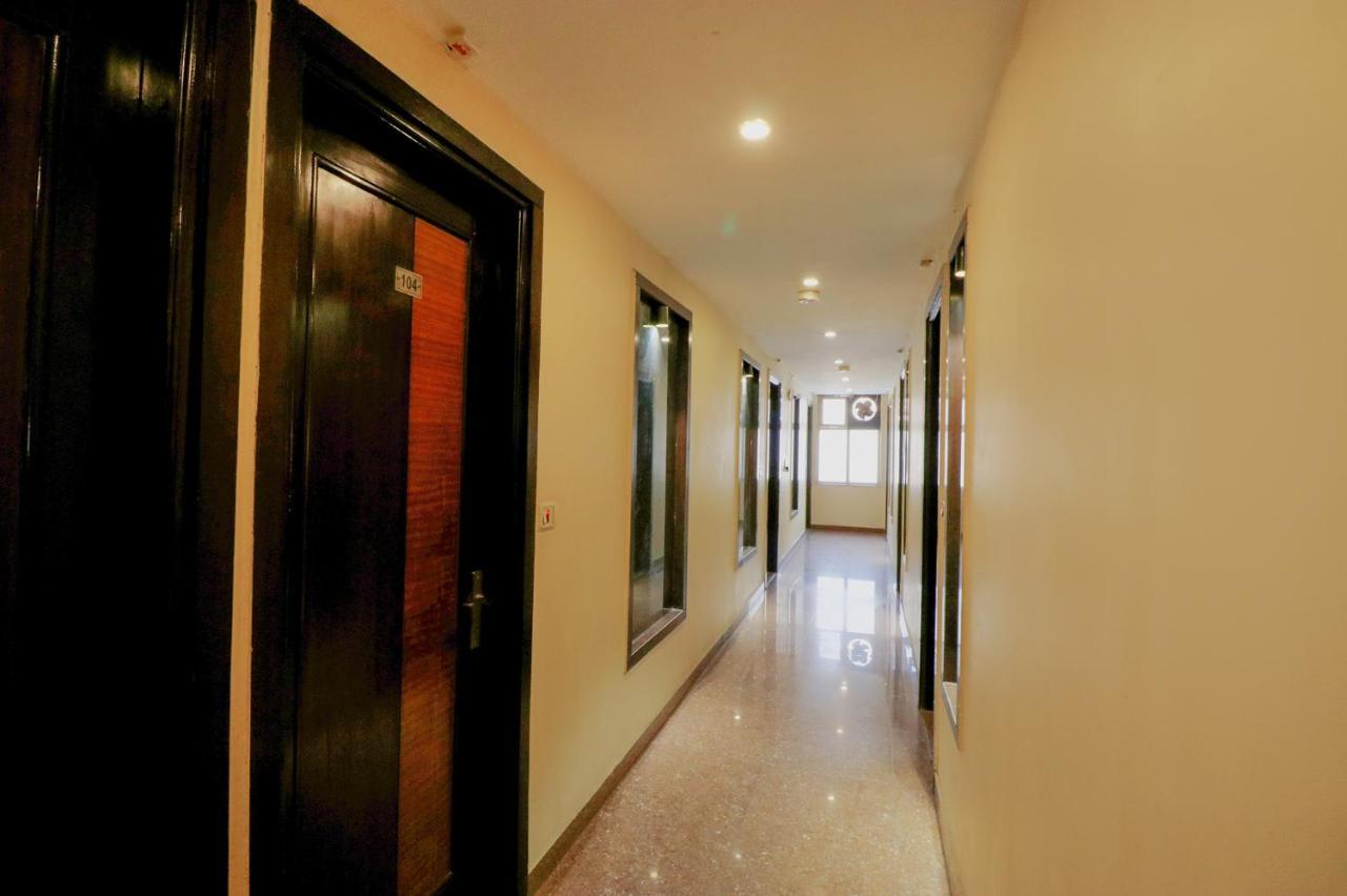 Staybook Hotel Aira New Delhi Railway Station Paharganj Buitenkant foto