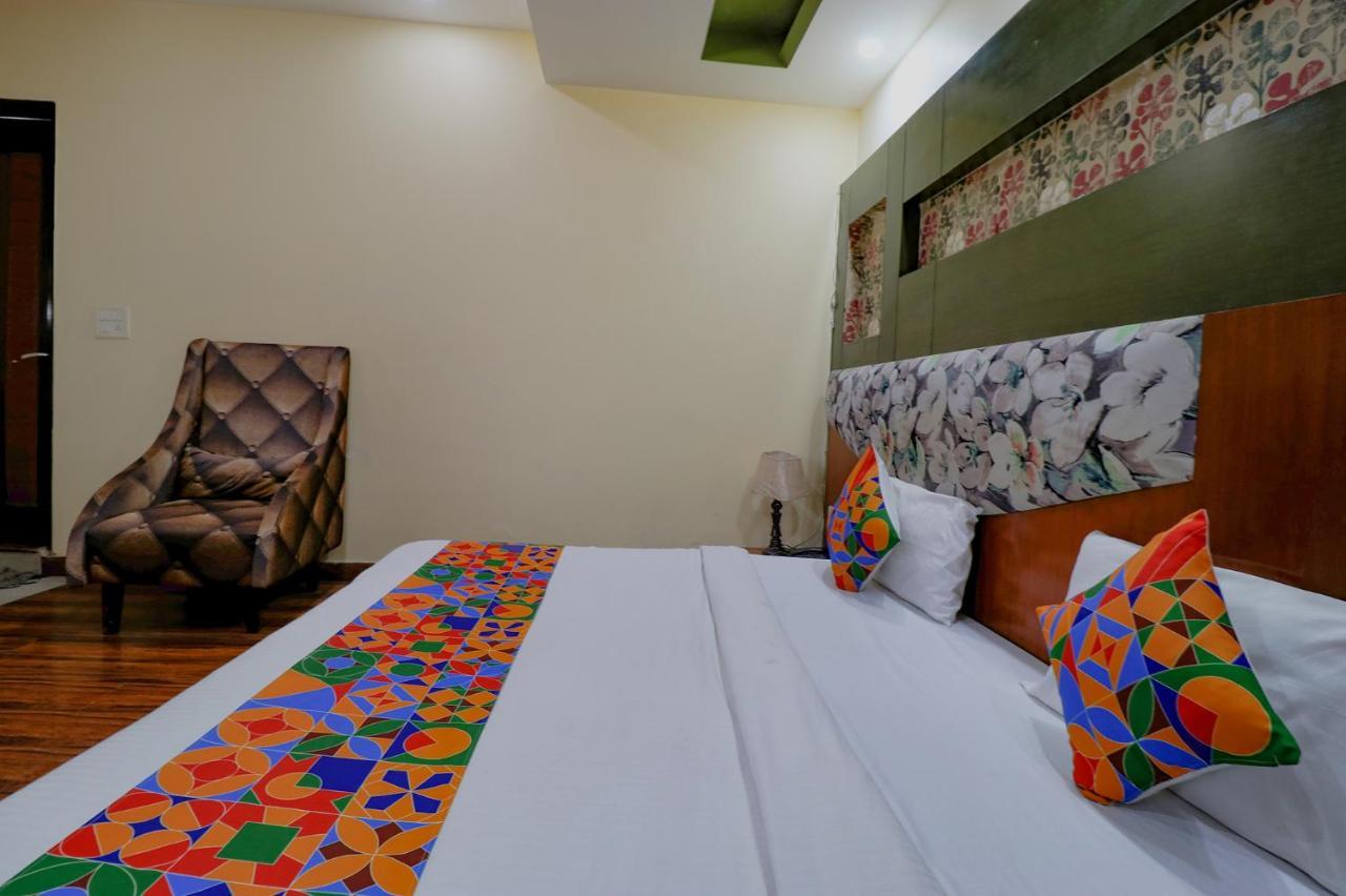Staybook Hotel Aira New Delhi Railway Station Paharganj Buitenkant foto