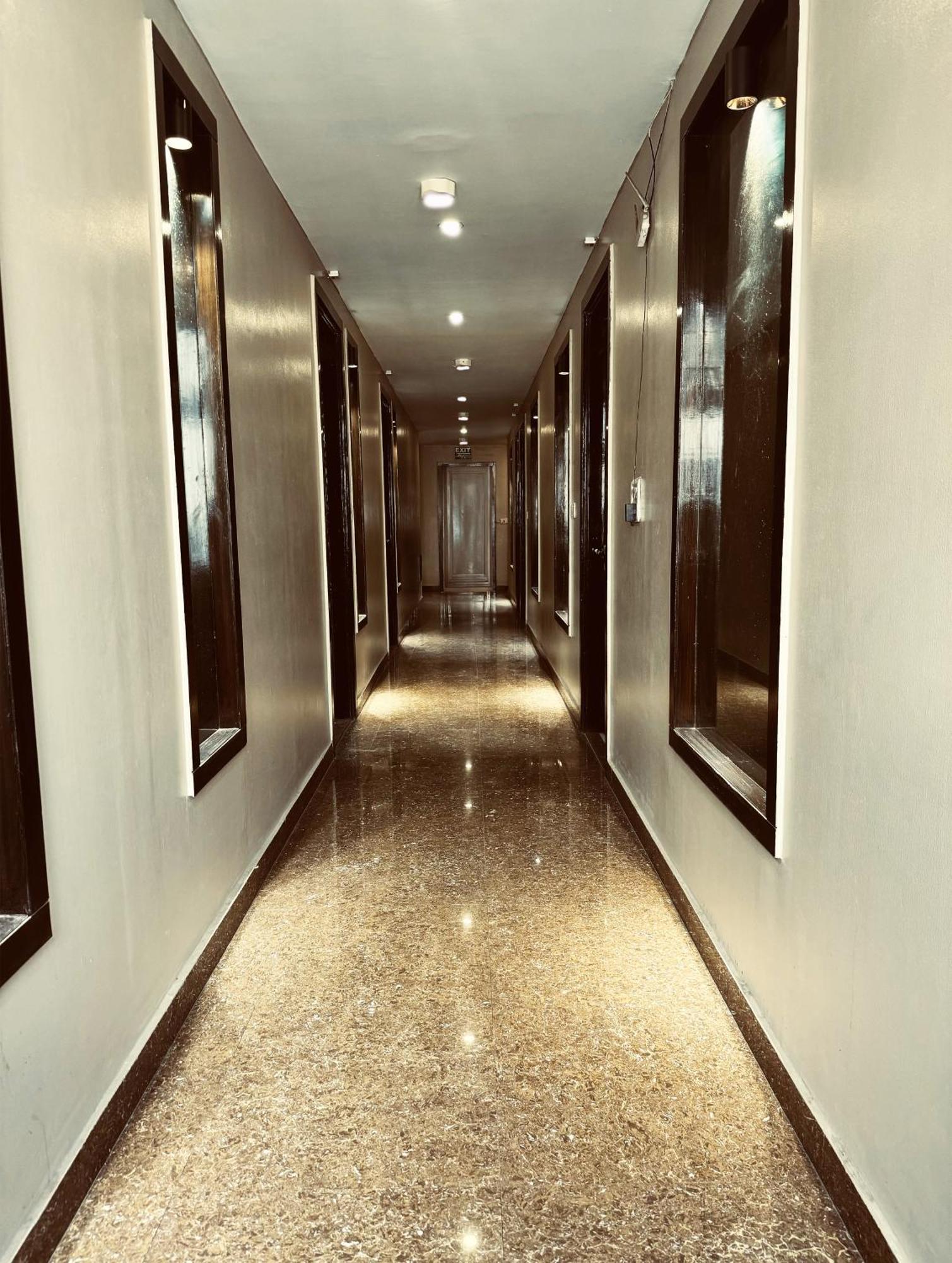 Staybook Hotel Aira New Delhi Railway Station Paharganj Buitenkant foto