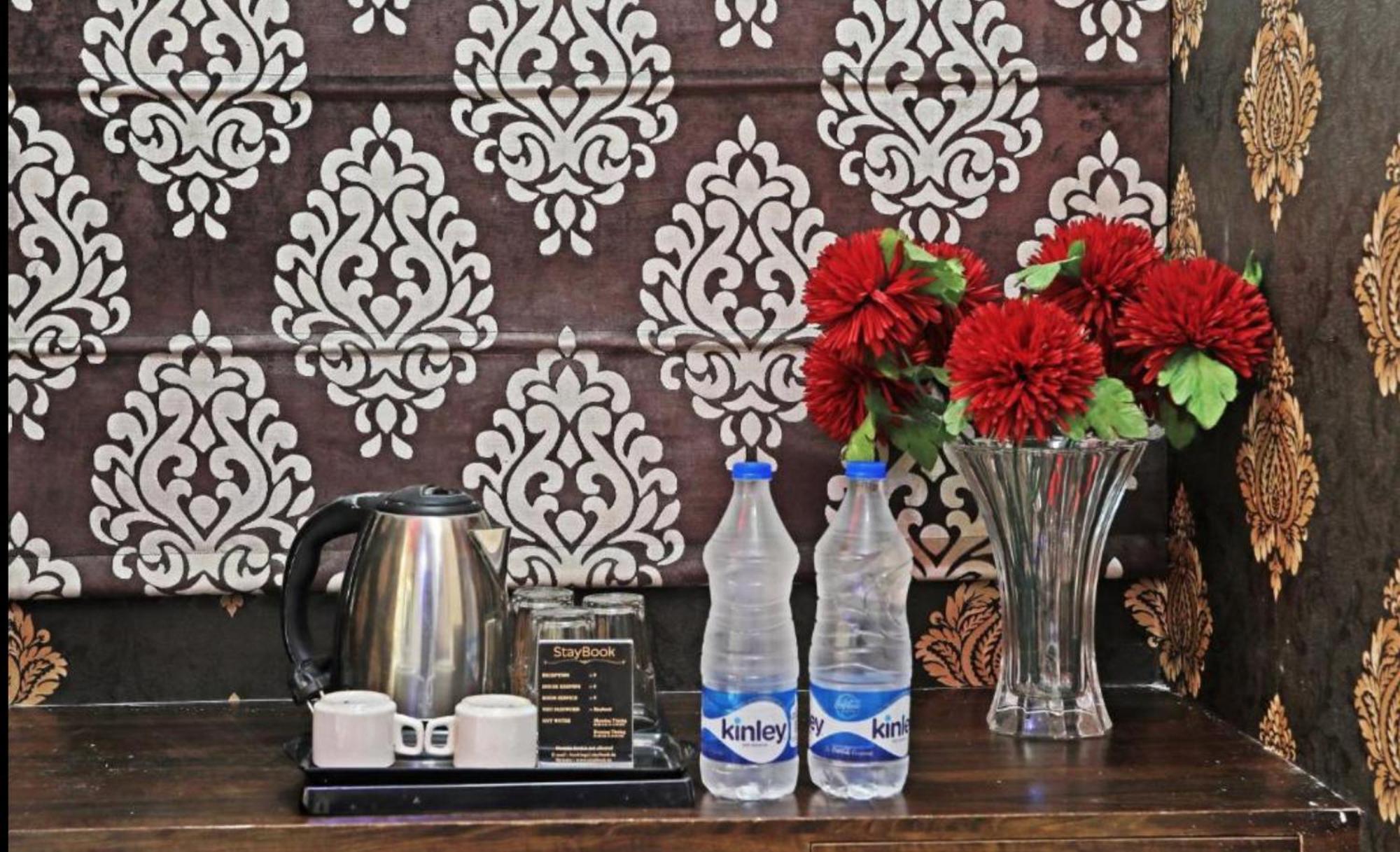 Staybook Hotel Aira New Delhi Railway Station Paharganj Buitenkant foto