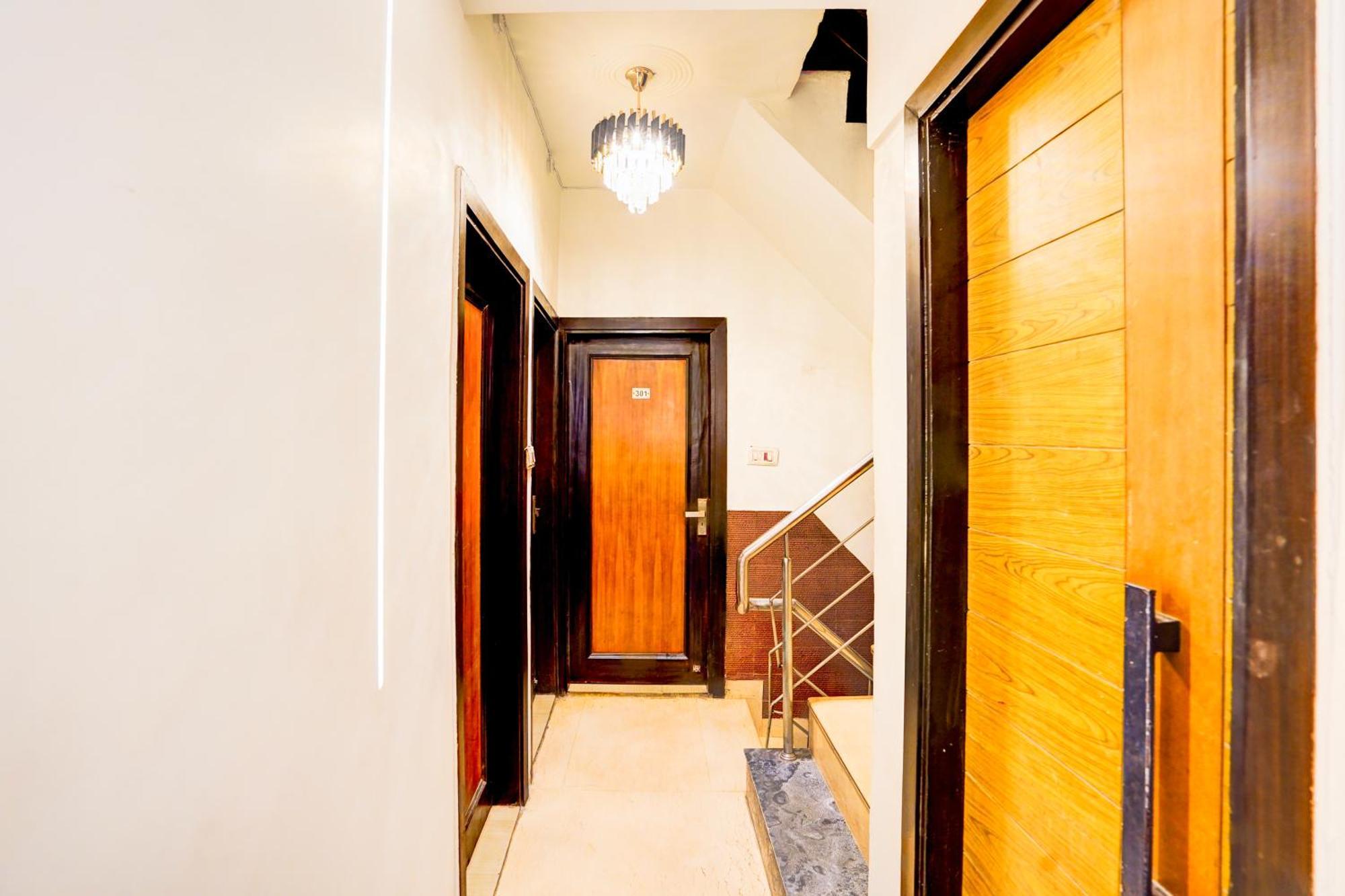 Staybook Hotel Aira New Delhi Railway Station Paharganj Buitenkant foto